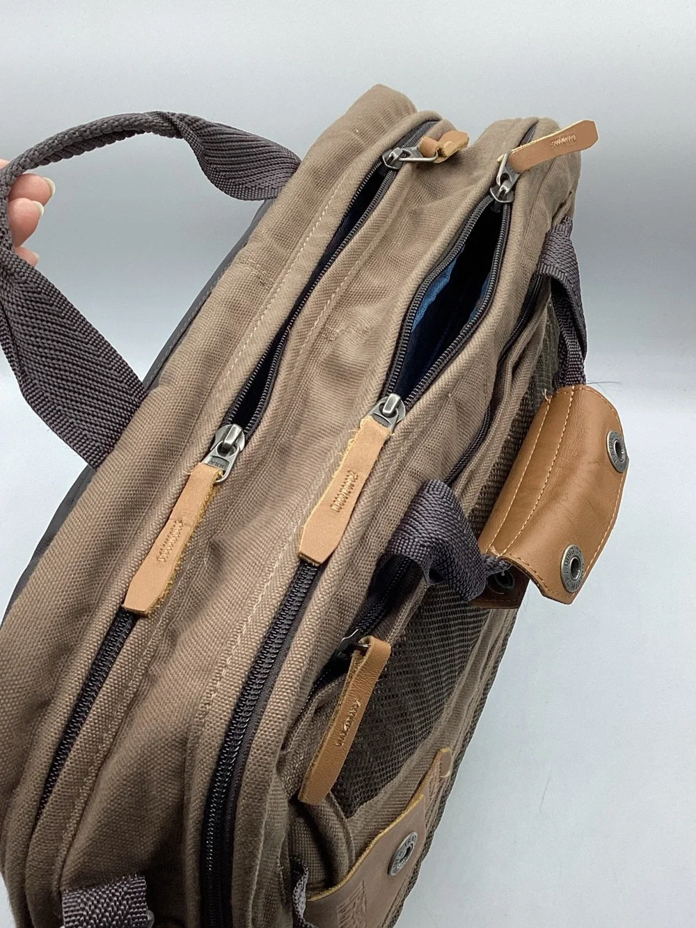 Duluth Trading Co two tone